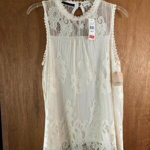 TAYLOR & SAGE SIZE M OFF-WHITE SLEEVELSS LACE TUNIC TOP